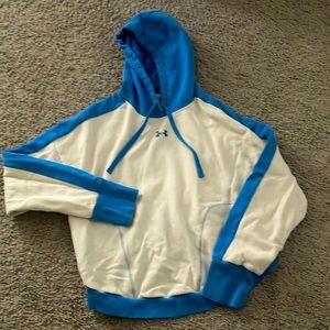 Women’s underarmour hoodie